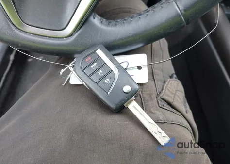 2022 Toyota Camry Se z USA, uszkodzony, nr VIN 4T1G11AK3NU686869